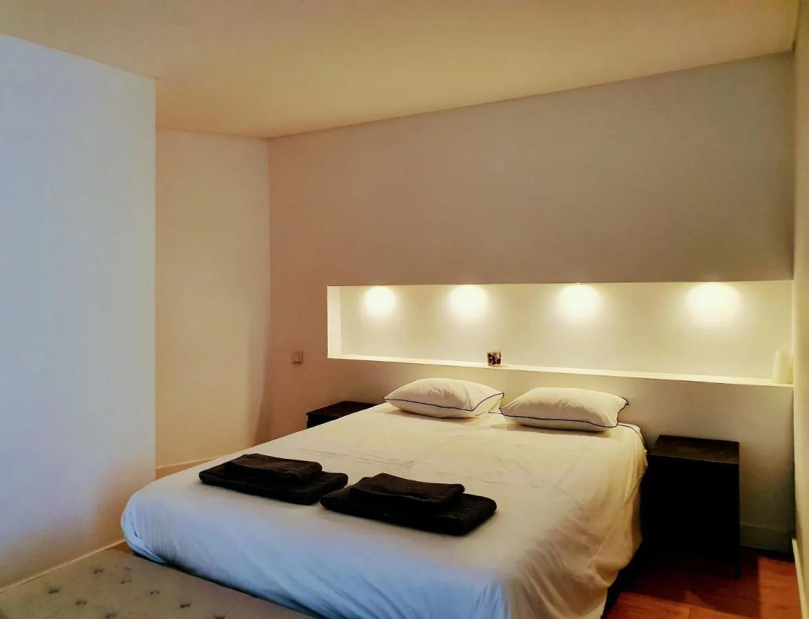 Marques De Pombal Terrace By Lisbon Village Apartments