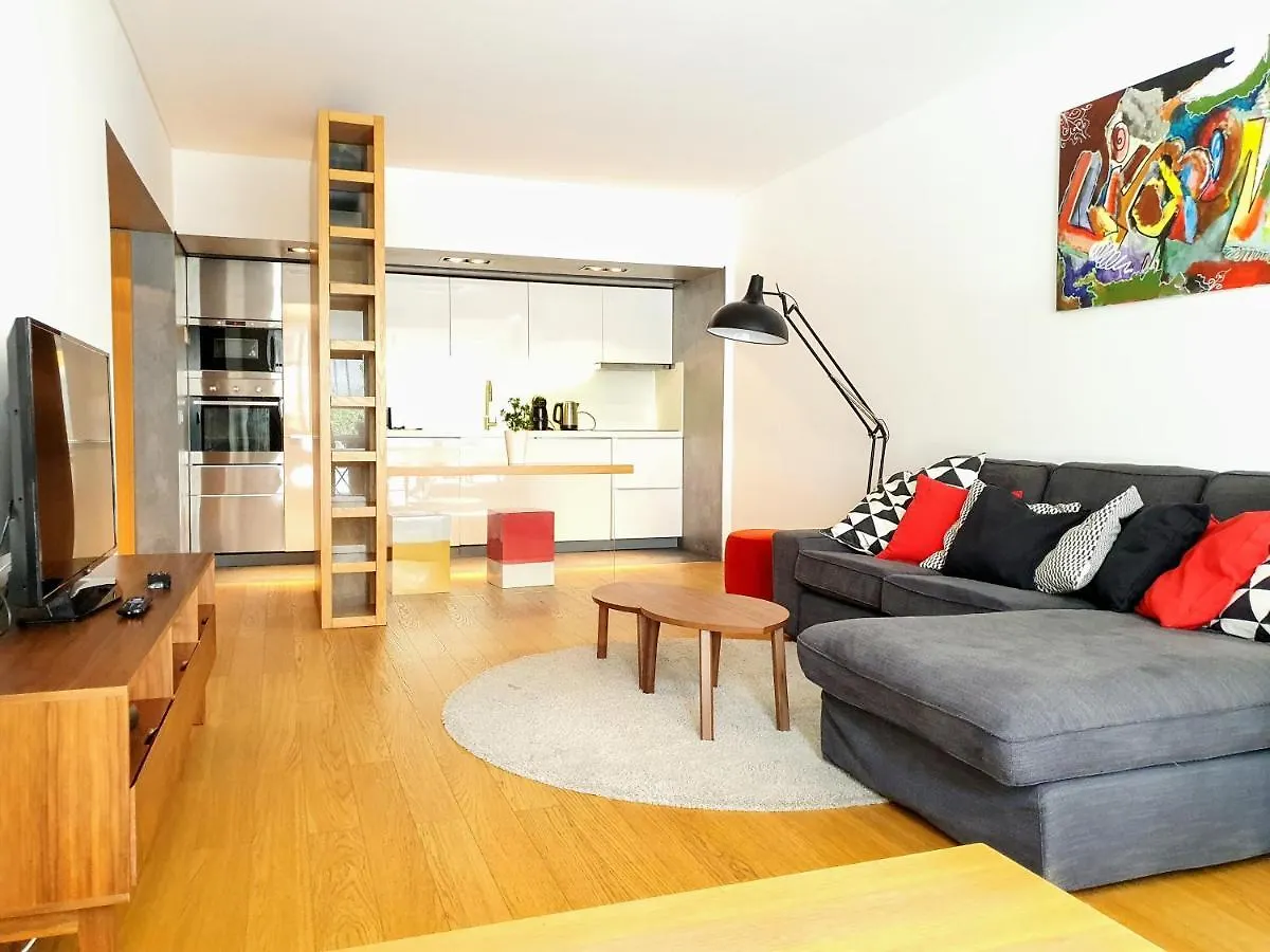 Marques De Pombal Terrace By Lisbon Village Apartments